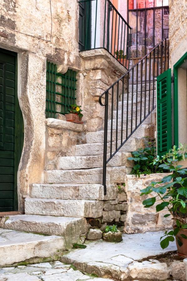 Monterosso City Center Ρόβινι Εξωτερικό φωτογραφία